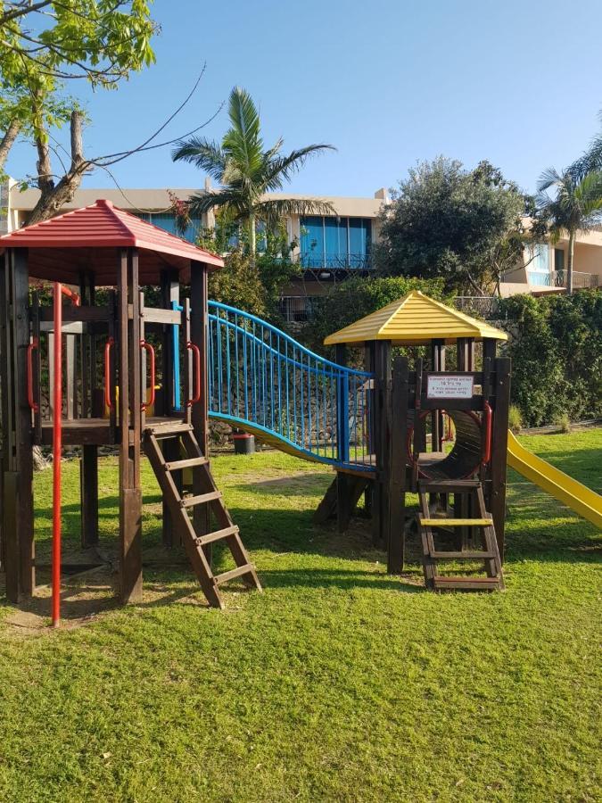 קיסריה נאות גולף- Oren Apartment Екстериор снимка